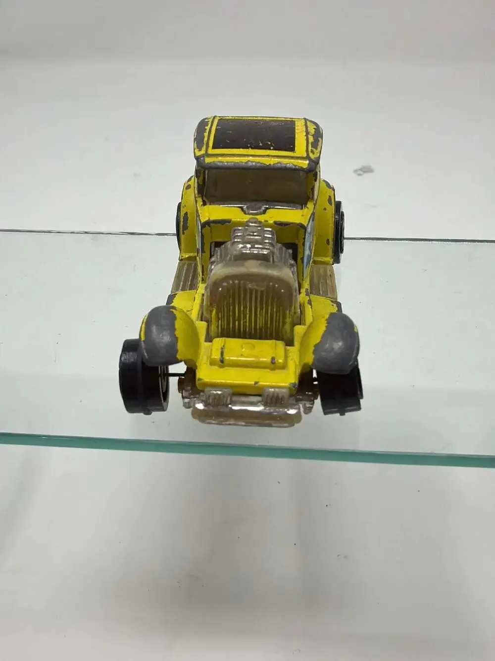 Kenner Fast 111's Super Coupe Yellow Hot Rod Diecast Car